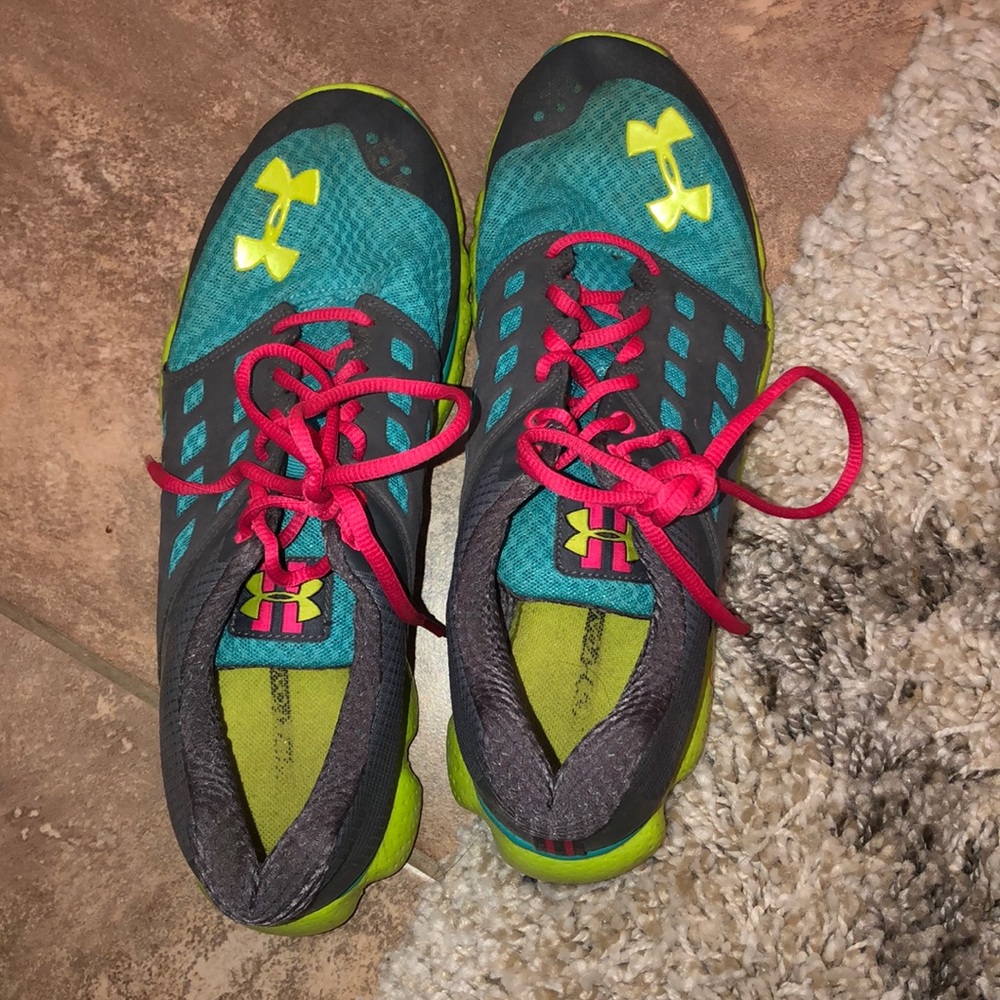 Under armor tennis shoes